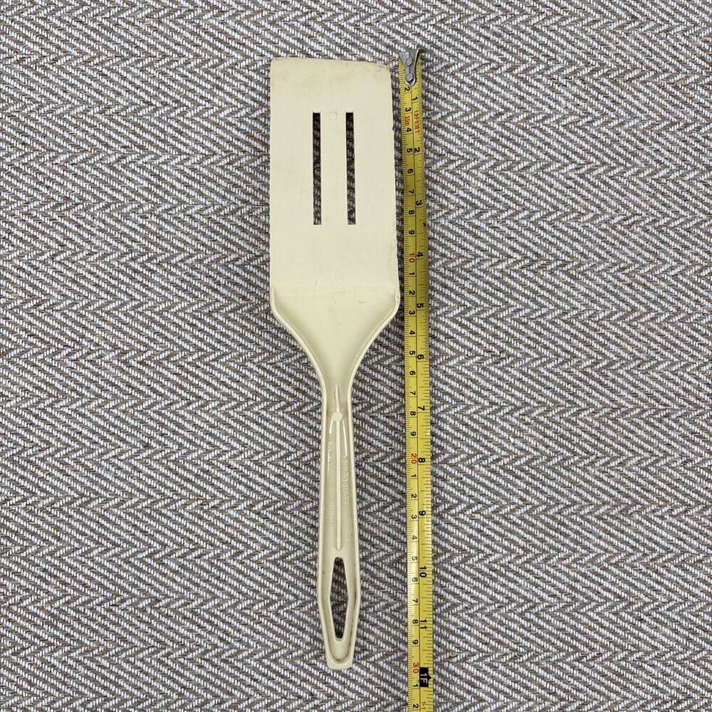 Vintage King Kraft LONG Blade Beige Nylon‎ Plastic 2 Slot Spatula Heat Resistant - Picture 6 of 6
